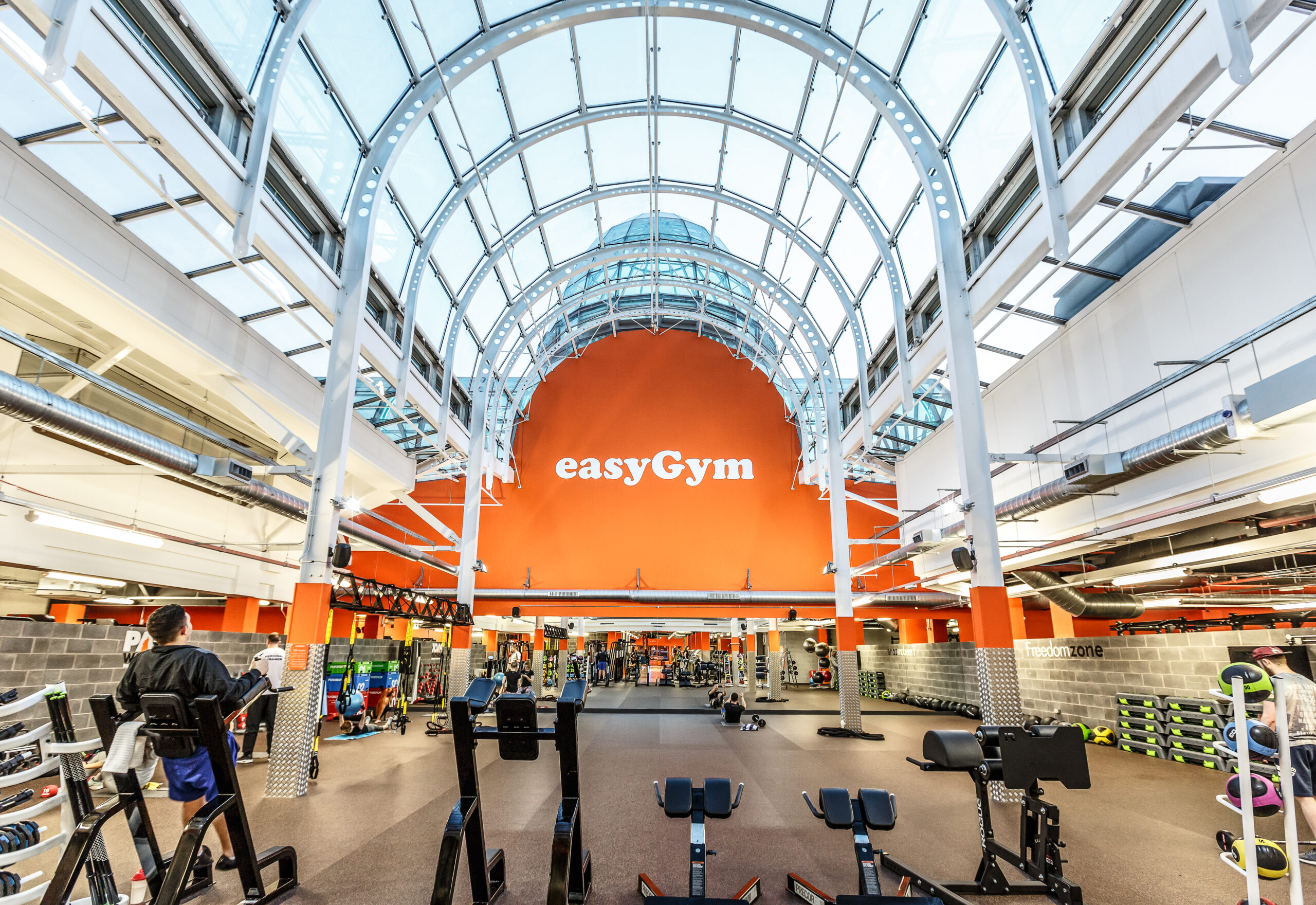 https://www.easygym.co.uk/wp-content/uploads/2021/08/160223_A4_EASYGYM_3538-scaled.jpg